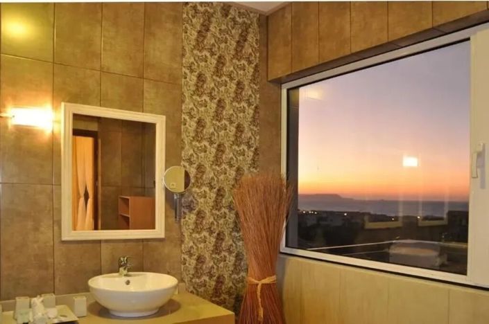 Image No.30-4 Bed Property for sale