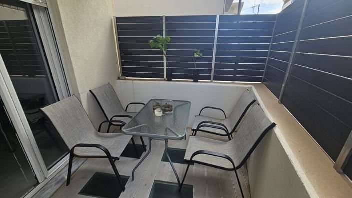 Image No.16-2 Bed Flat for sale