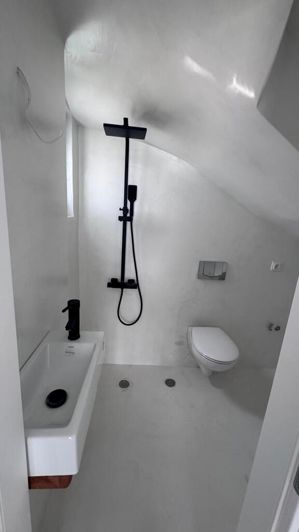 Image No.15-3 Bed Property for sale
