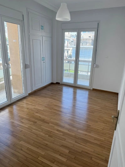Image No.12-3 Bed Flat for sale