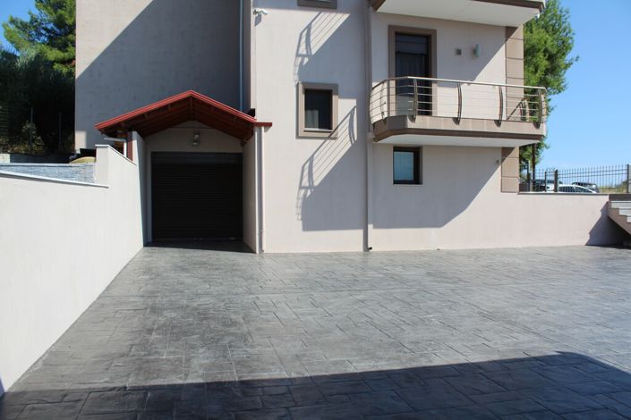 Image No.5-4 Bed Property for sale