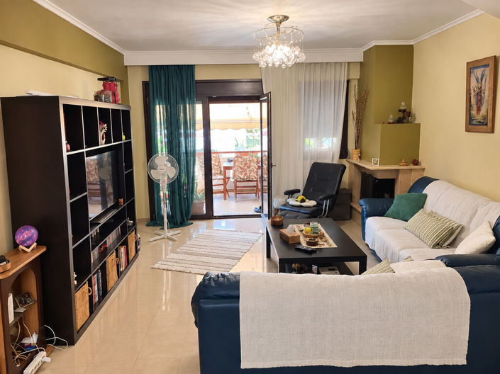 Image No.2-4 Bed Maisonette for sale