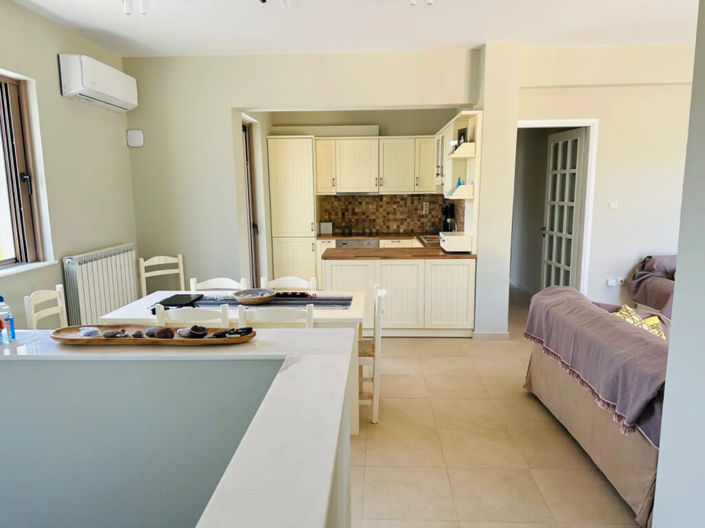 Image No.6-Propriété de 5 chambres à vendre à Derveni