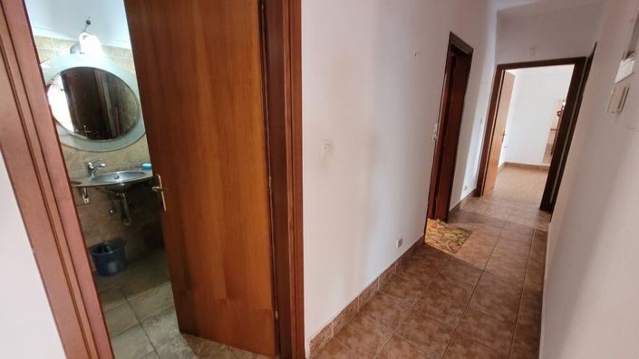 Image No.10-2 Bed Flat for sale