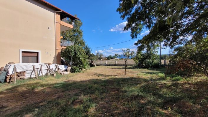 Image No.17-4 Bed Property for sale
