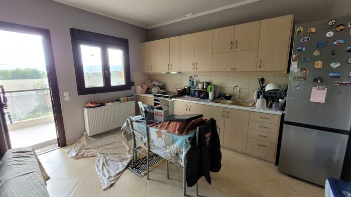 Image No.27-4 Bed Property for sale