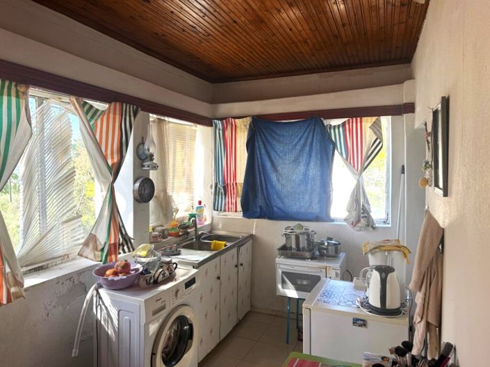 Image No.23-4 Bed Property for sale