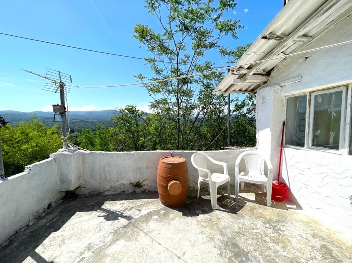 Image No.6-4 Bed Property for sale