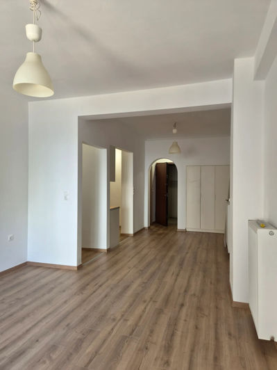 Image No.3-Appartement de 2 chambres à vendre à Kipseli