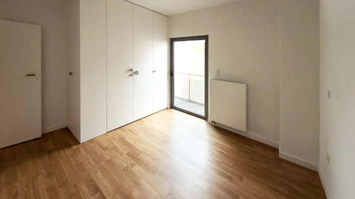 Image No.21-2 Bed Flat for sale