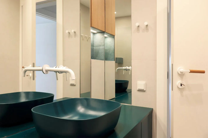 Image No.30-2 Bed Flat for sale