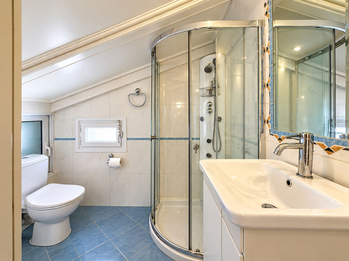 Image No.22-5 Bed Villa for sale