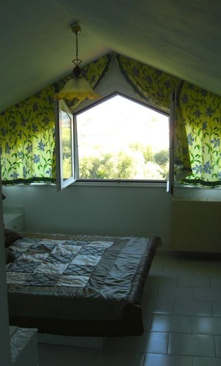 Image No.27-5 Bed Property for sale