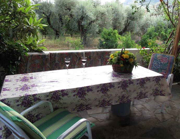 Image No.28-5 Bed Property for sale