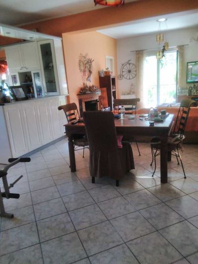 Image No.6-6 Bed Property for sale