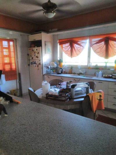 Image No.8-6 Bed Property for sale