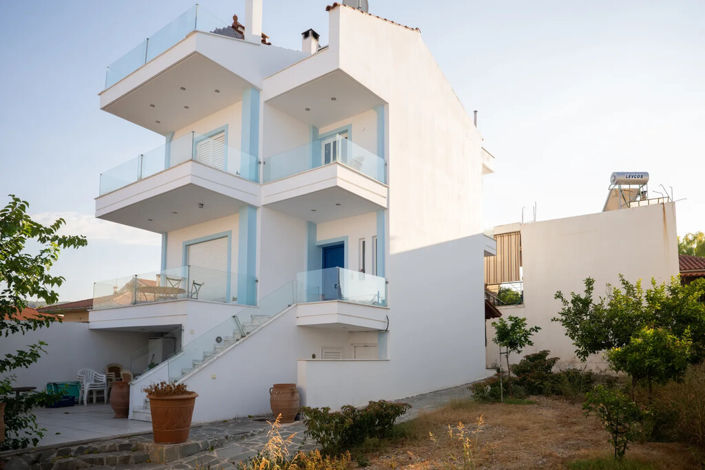 Image No.13-4 Bed Property for sale