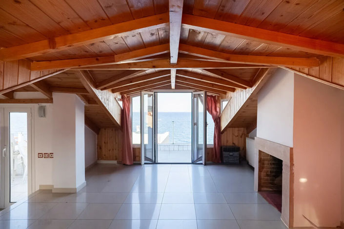 Image No.24-4 Bed Property for sale