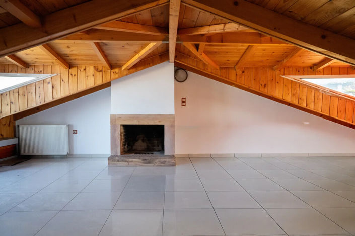 Image No.26-4 Bed Property for sale