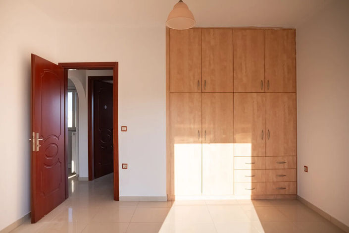 Image No.27-4 Bed Property for sale