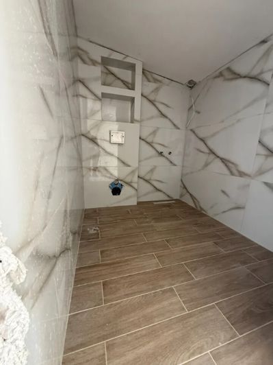 Image No.19-2 Bed Maisonette for sale