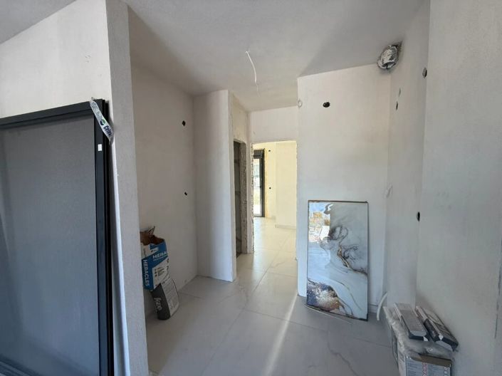 Image No.7-2 Bed Maisonette for sale