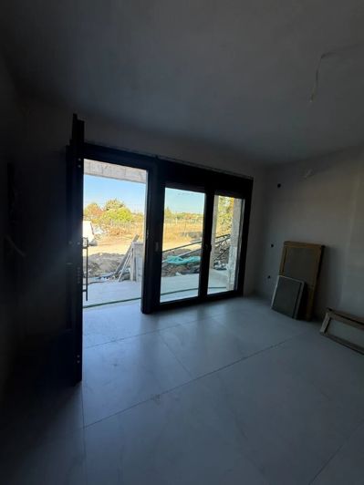Image No.9-2 Bed Maisonette for sale