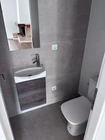 Image No.15-2 Bed Flat for sale