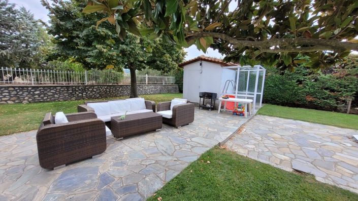 Image No.14-7 Bed Property for sale