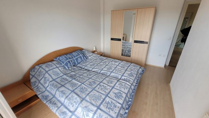 Image No.18-7 Bed Property for sale