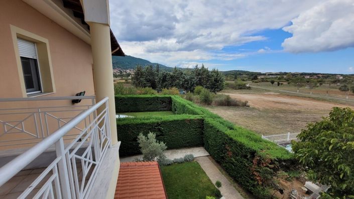 Image No.23-7 Bed Property for sale