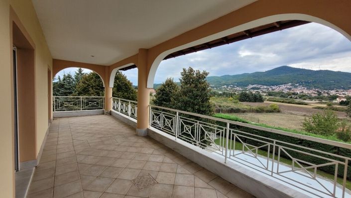 Image No.6-7 Bed Property for sale