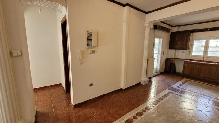 Image No.16-6 Bed Property for sale