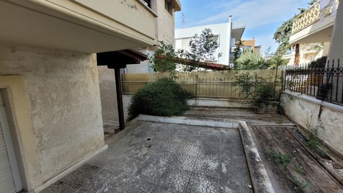 Image No.26-6 Bed Property for sale