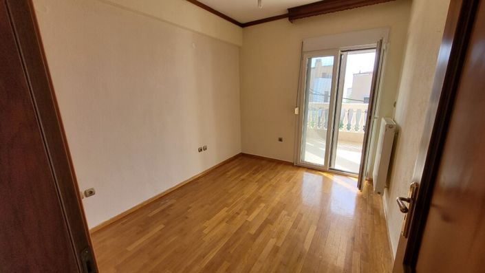 Image No.30-6 Bed Property for sale