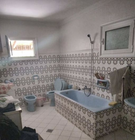 Image No.13-2 Bed Property for sale