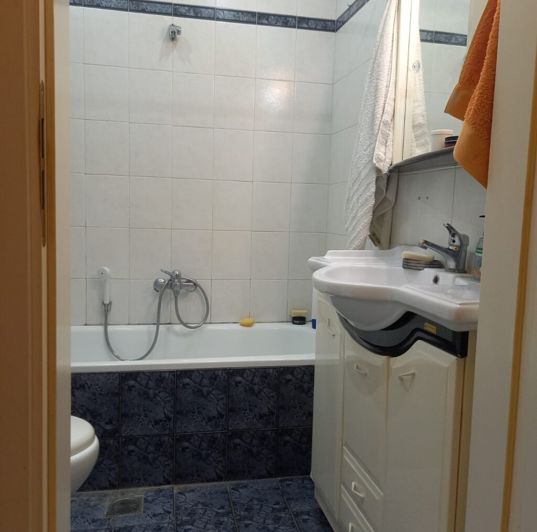 Image No.11-2 Bed Flat for sale