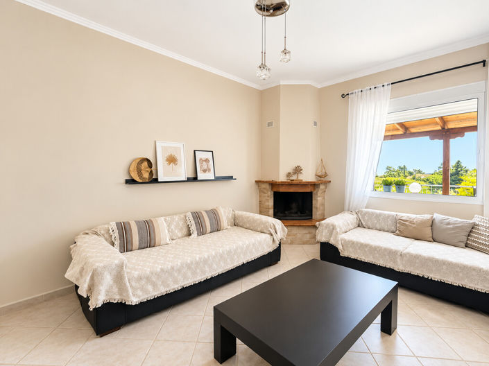 Image No.2-3 Bed Maisonette for sale