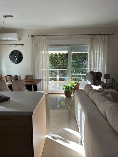 Image No.4-2 Bed Flat for sale