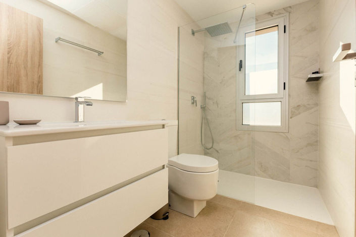 Image No.15-3 Bed Apartment for sale