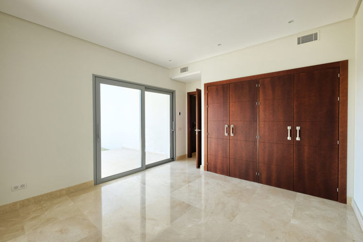 Image No.19-4 Bed Villa for sale