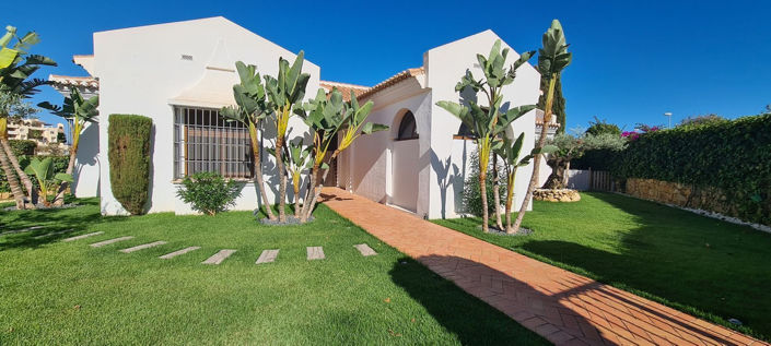 Image No.3-Villa de 3 chambres à vendre à Mijas Costa