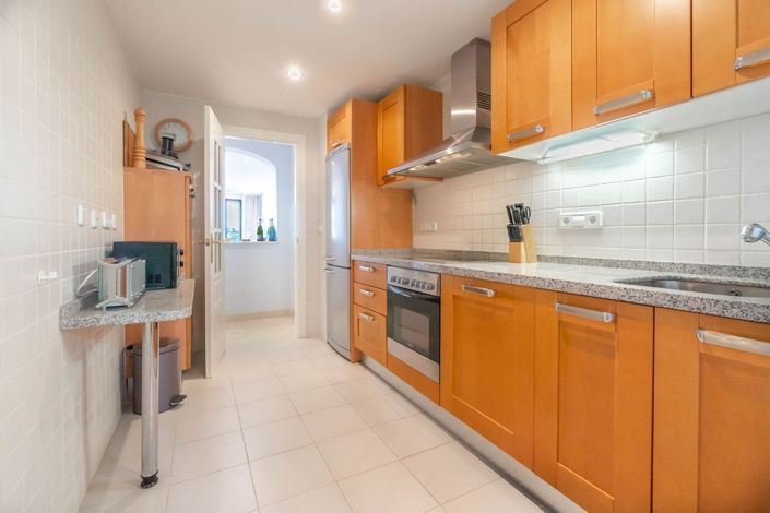 Image No.10-3 Bed Apartment for sale