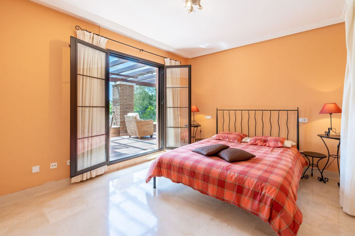 Image No.11-3 Bed Apartment for sale