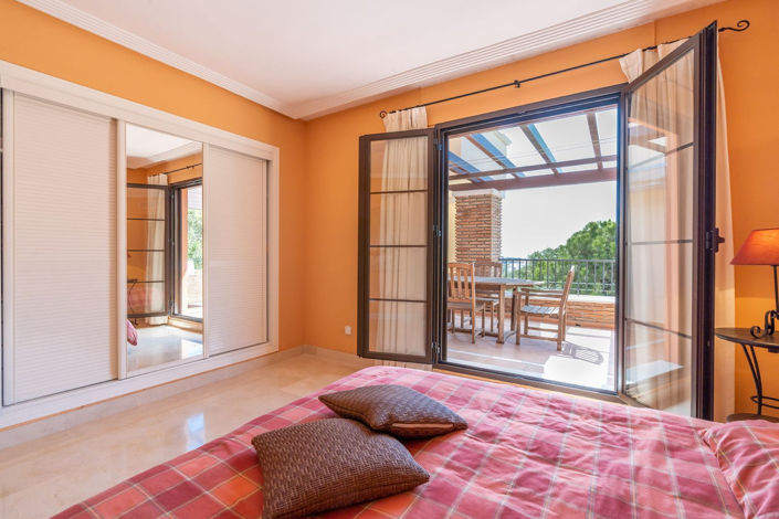 Image No.12-3 Bed Apartment for sale