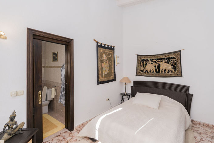 Image No.13-4 Bed Villa for sale