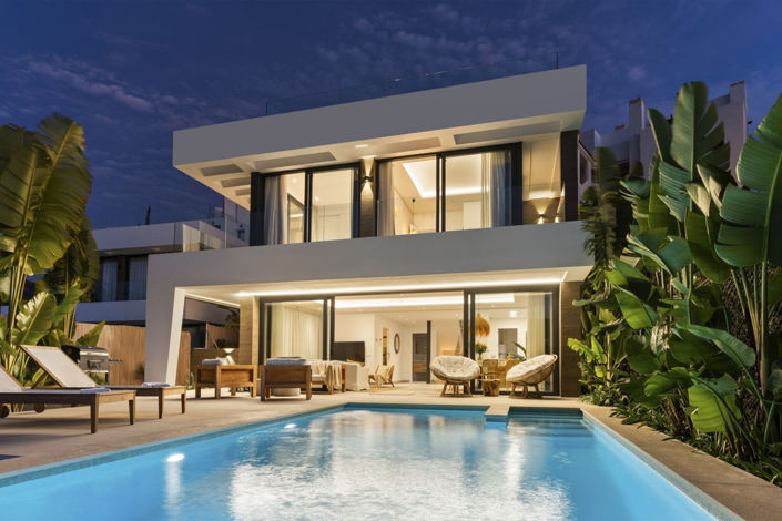 Image No.1-6 Bed Villa for sale