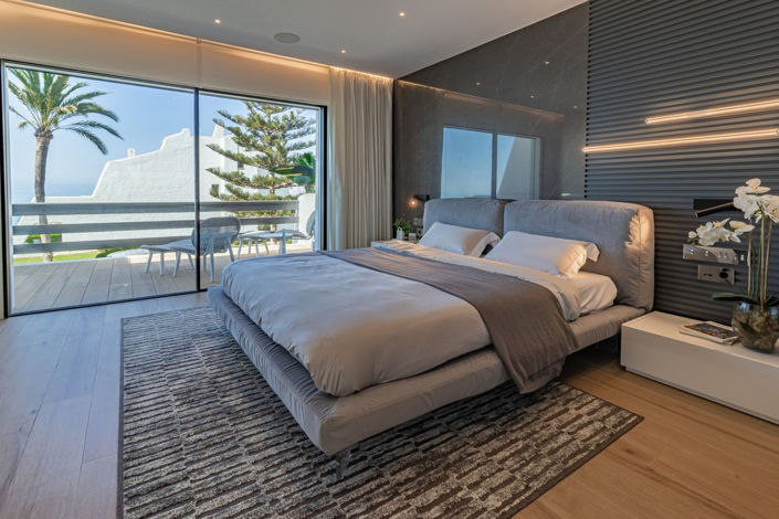 Image No.18-4 Bed Townhouse for sale