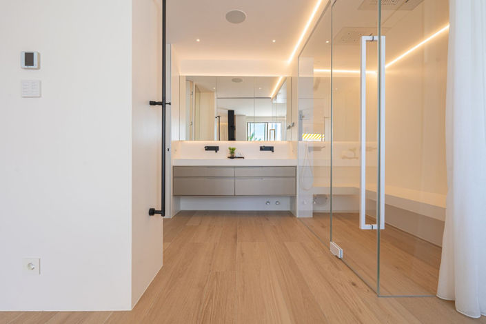 Image No.22-4 Bed Townhouse for sale