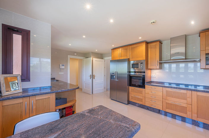 Image No.19-3 Bed Apartment for sale